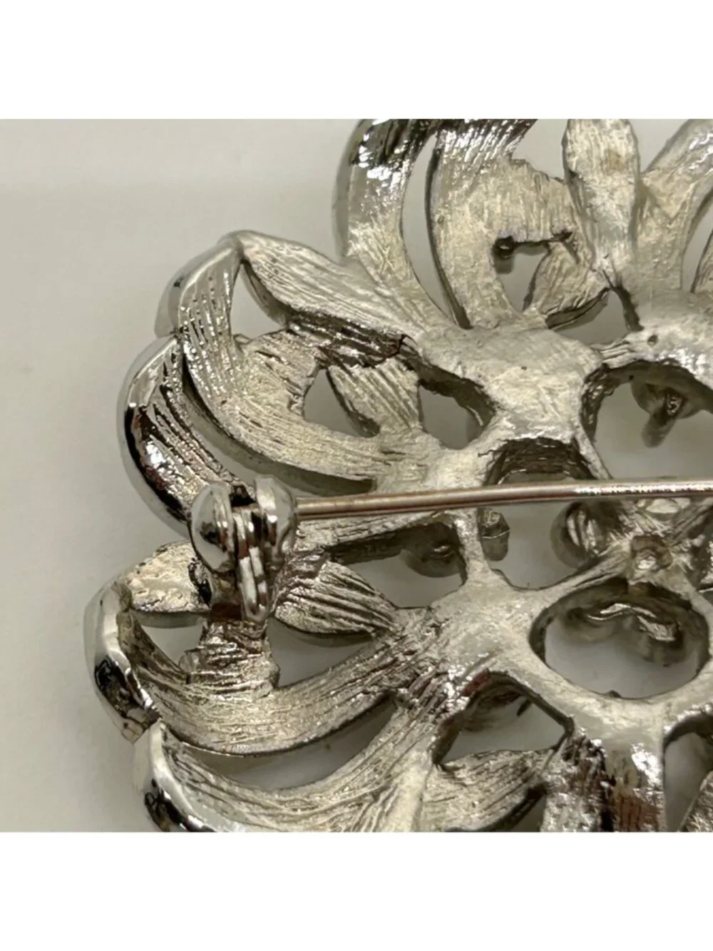 Vintage Aurora Borealis Brooch Rhinestone Silver-tone Pin Floral Starburst